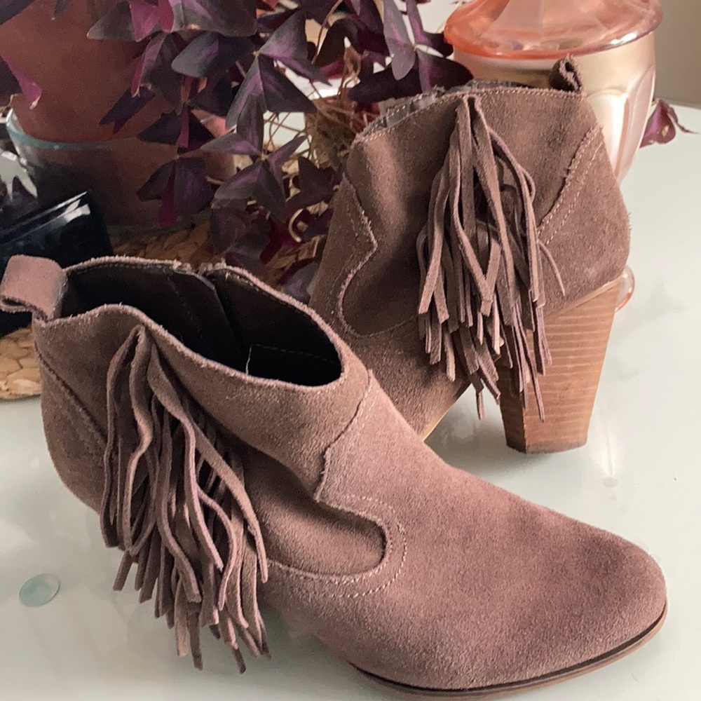 Taupe suede boots